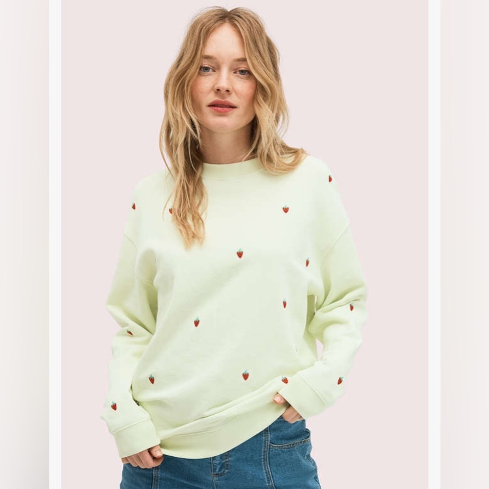 Kate Spade Embroidered Strawberry Coquette Girl Loose Relaxed fit crew neck xs